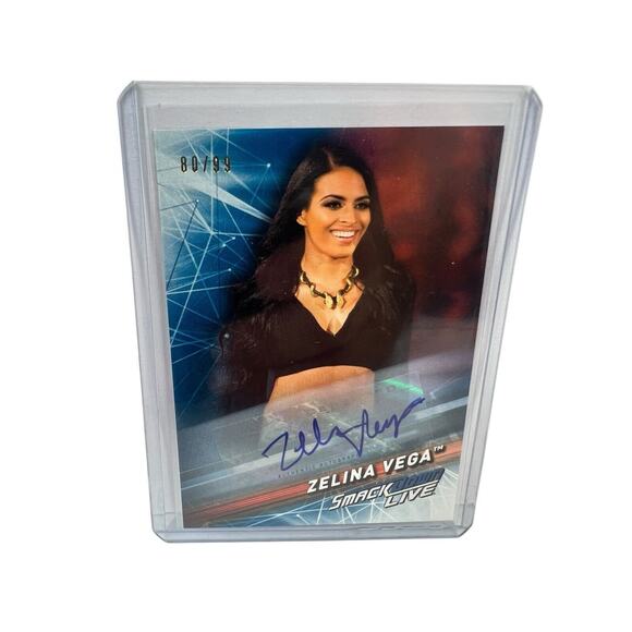 2019 Topps WWE SmackDown Live ZELINA VEGA #56 Autograph Card #80/99 - Picture 3 of 4